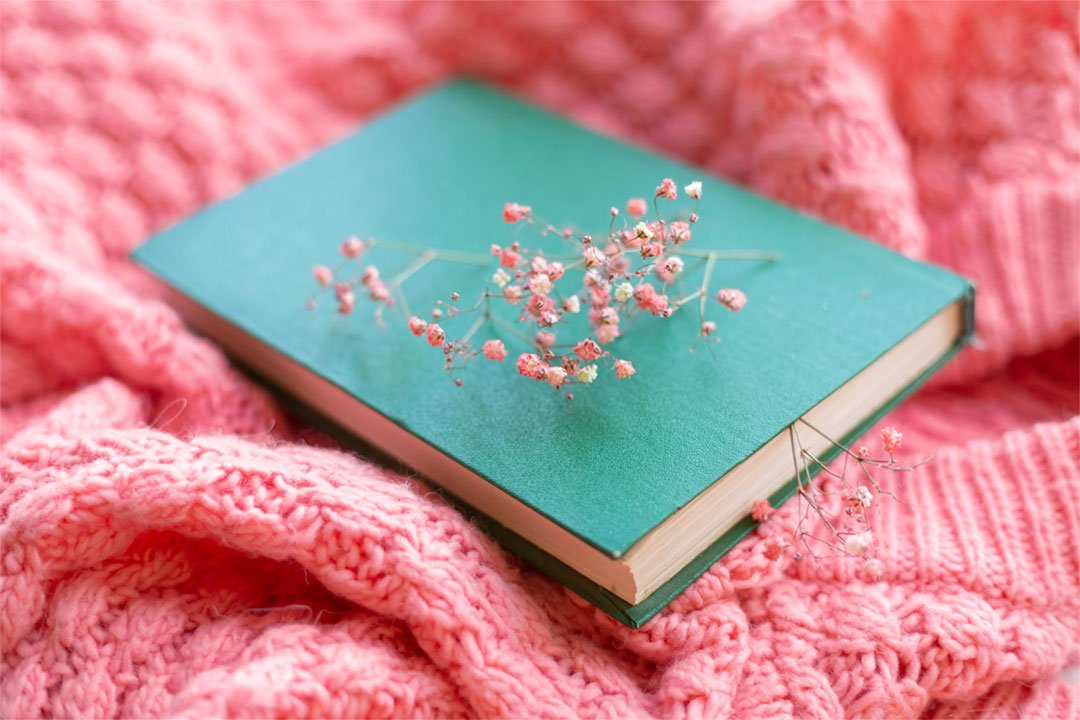 10 livros de histórias leves e acolhedoras para desacelerar com afeto